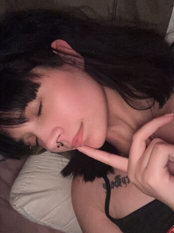 Full leaked Julia graham private onlyfans photo