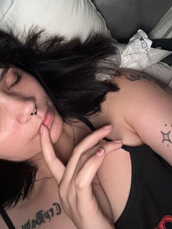 Full leaked Julia graham private onlyfans photo