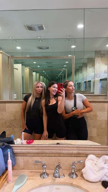 Full leaked Julia hart page private onlyfans photo