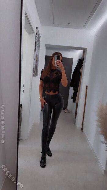 Full leaked Julia hofer private photo