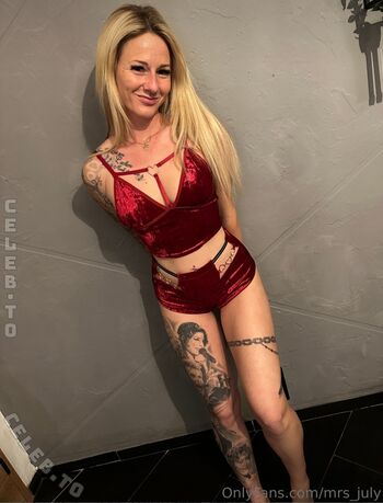 Full leaked Julia kern page private onlyfans photo