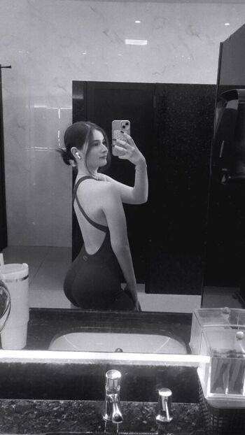 Full leaked Julia linhares private onlyfans photo