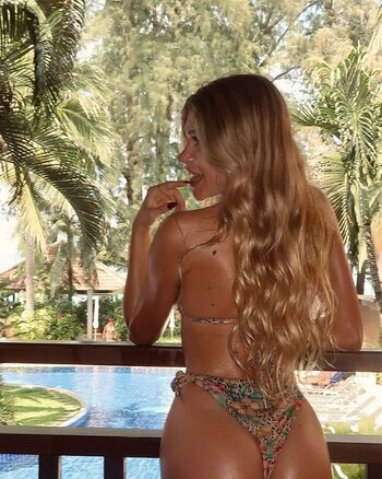 Full leaked Julia machunik private photo