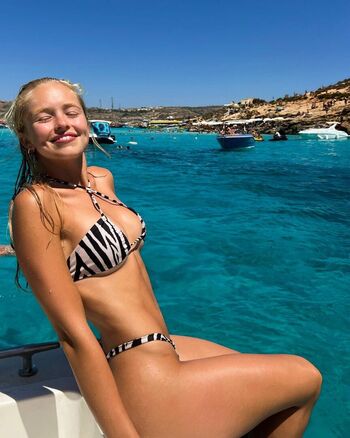 Full leaked Julia mellor private onlyfans photo