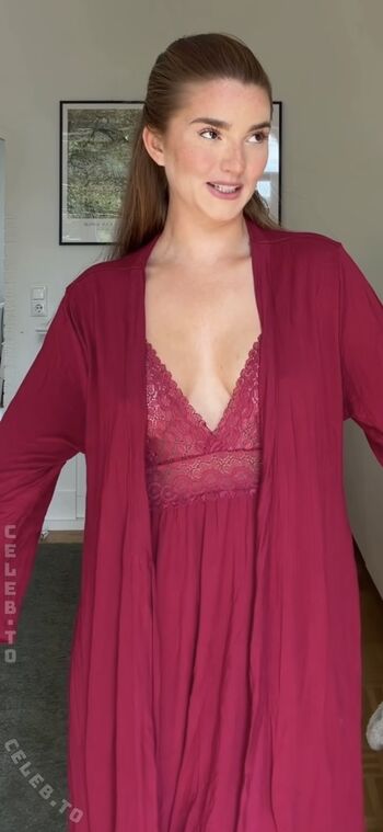 Full leaked Julia schulze private photo