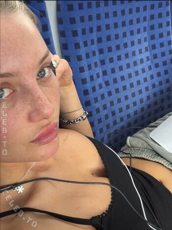 Full leaked Julia wulf private photo