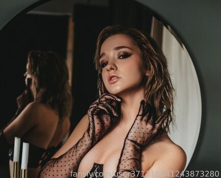 Full leaked Juliahousekeeper private photo