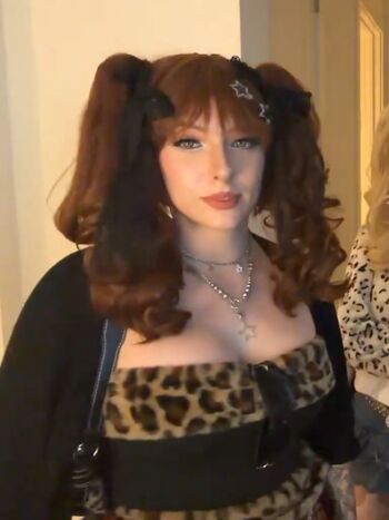 Full leaked Juliakins private photo