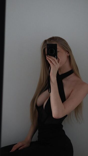 Full leaked Julianaaaa page private onlyfans photo