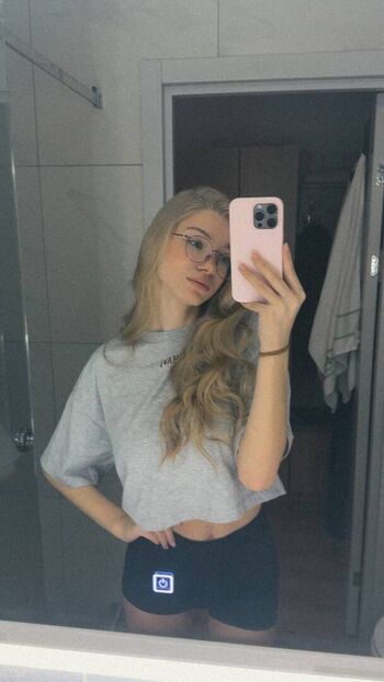 Full leaked Julianaaaa private onlyfans photo