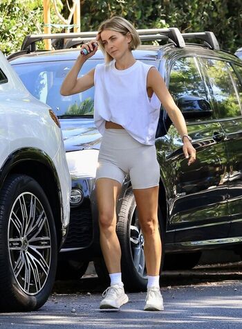 Full leaked Julianne hough private photo