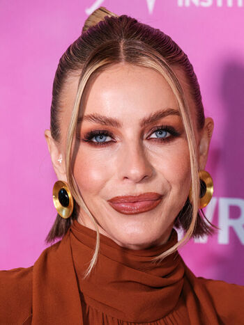 Full leaked Julianne hough private photo