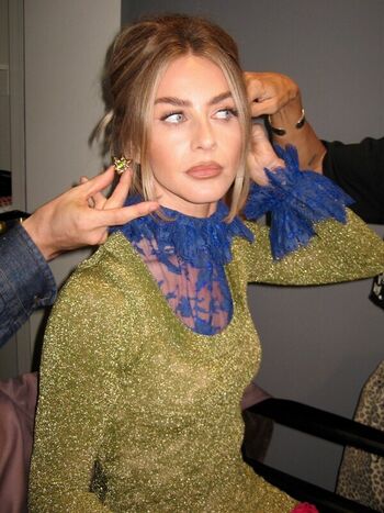Full leaked Julianne hough private photo