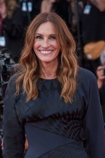 Full leaked Juliaroberts private photo