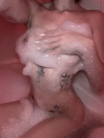 Full leaked Juliesanerr private photo