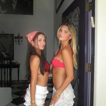 Full leaked Jullialane page private photo