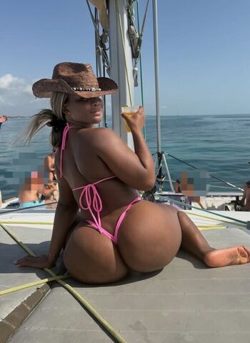 Full leaked Julybubbles private photo