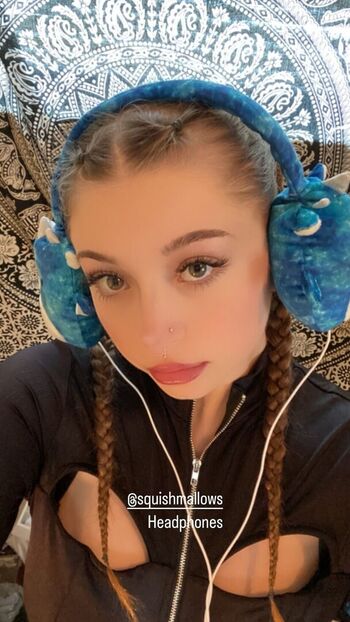 Full leaked Justagirlinherhead private photo