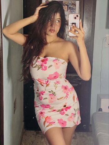 Full leaked Justbeingkayra page private onlyfans photo