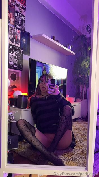 Full leaked Justleaax private onlyfans photo