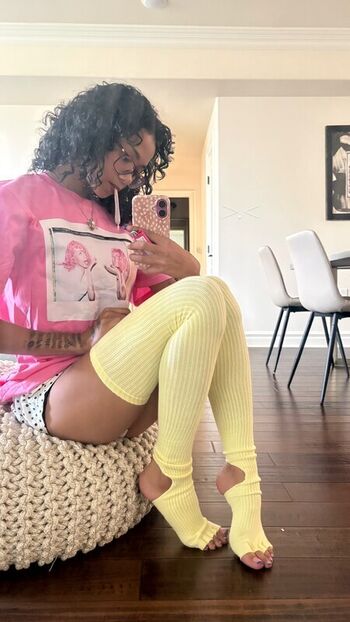 Full leaked Istripper / private photo