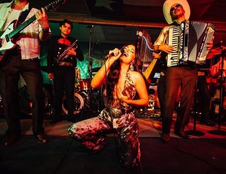 Full leaked Kacey musgraves page private photo