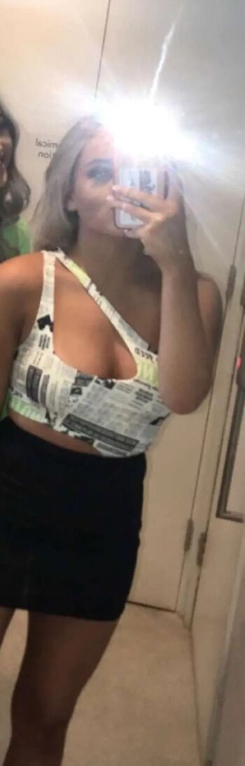 Full leaked Kaceymusgraves page private onlyfans photo