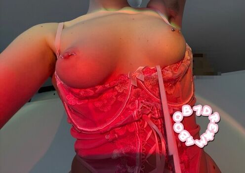Full leaked Kaellie page private photo