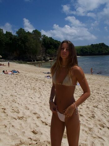 Full leaked Kahlani birchall private photo