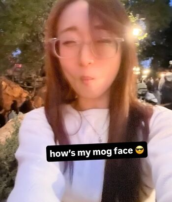 Full leaked Chloe diaries/ private onlyfans photo