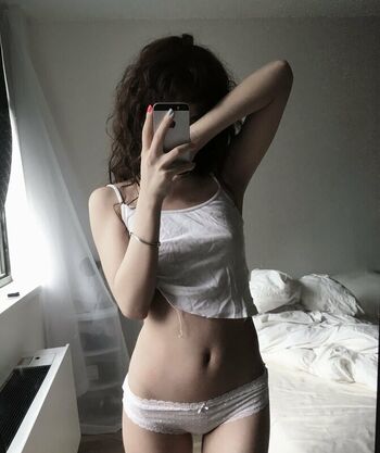 Full leaked Kailynbow private photo