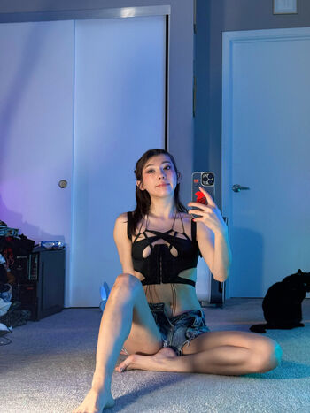 Full leaked Kaisa private onlyfans photo