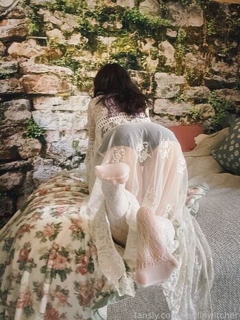 Full leaked Kaitlin witcher private photo