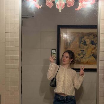 Full leaked Kaitlyn dever private photo