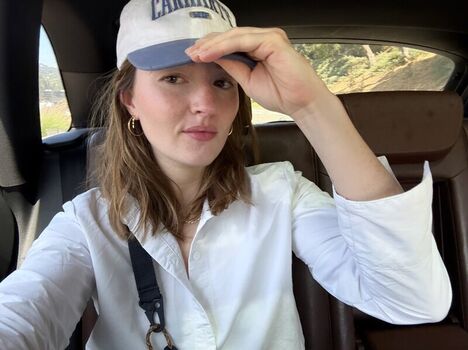 Full leaked Kaitlyn dever private photo