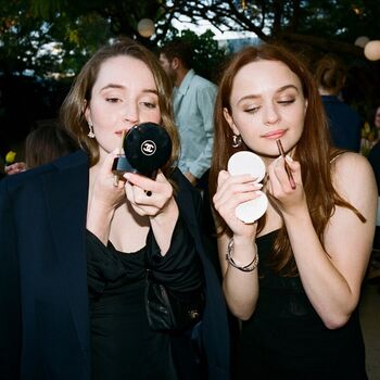 Full leaked Kaitlyn dever private photo