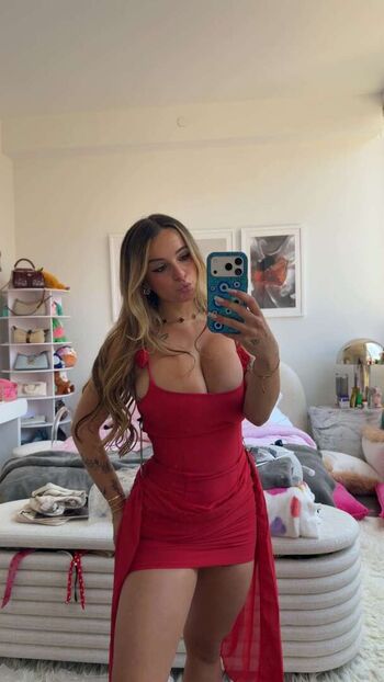 Kaitlyn Krems
