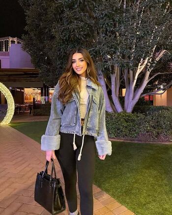 Full leaked Kaitlyn towell page private photo