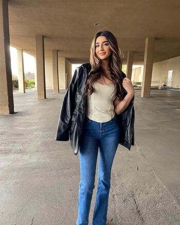 Full leaked Kaitlyn towell page private photo