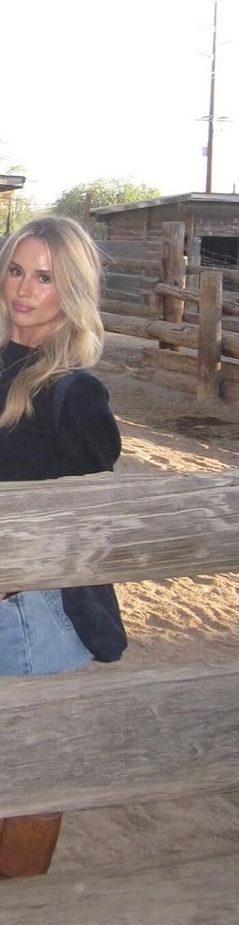 Full leaked Kale welborn private photo