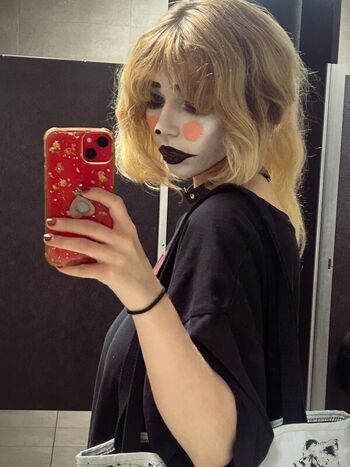 Full leaked Kaley evans page private photo