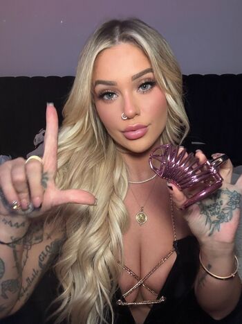 Full leaked Kali roses page private photo