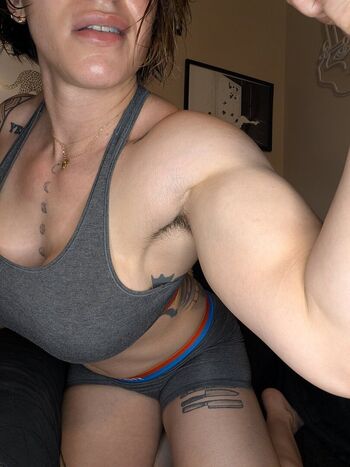 Full leaked Kalithemuscle private photo