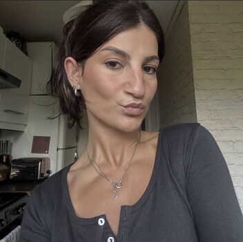 Full leaked Kaltrinajashari private photo