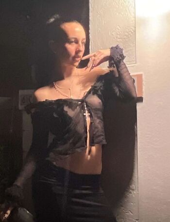 Full leaked Kamilabatti private onlyfans photo