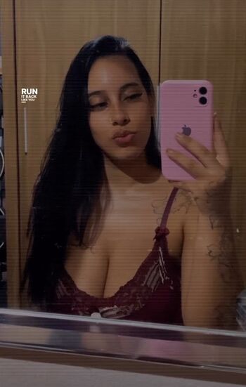 Full leaked Kamy private onlyfans photo