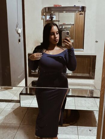 Full leaked Kamy private onlyfans photo