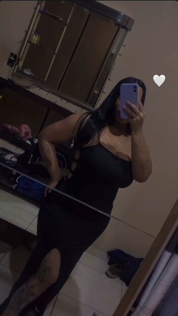 Full leaked Kamy private onlyfans photo