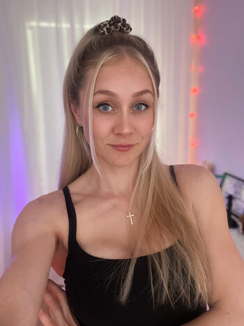 Full leaked Kandyland page private photo