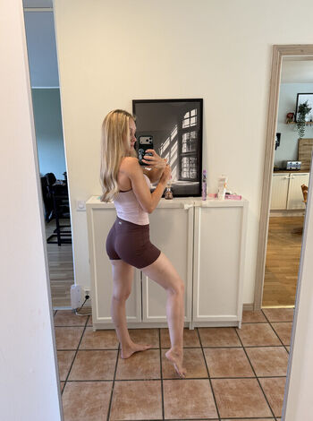 Full leaked Kandyland private photo